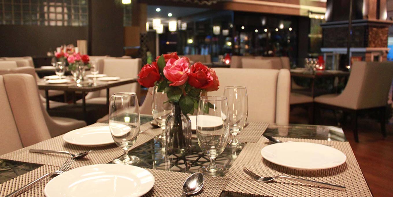 Three Cafe Restaurant
